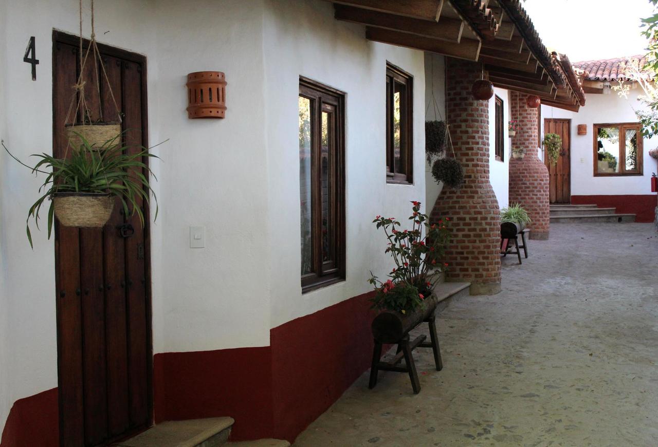 Hotel Bugamvillas Тапальпа Экстерьер фото